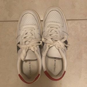 Chelsea & Violet White Athleisure Sneakers Size 8
